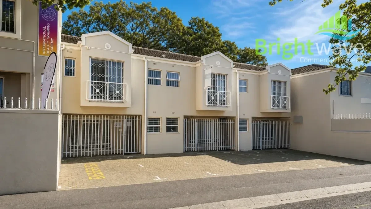 Vine Park, Woodstock - building photo 1