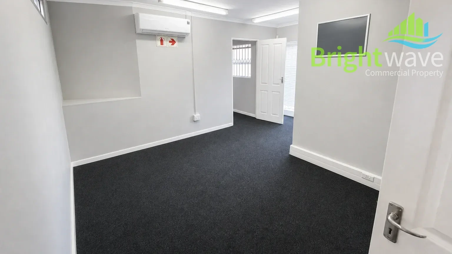 Vine Park, available office to let in Woodstock
