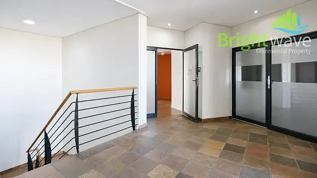 Vision House, Table View - building photo 3