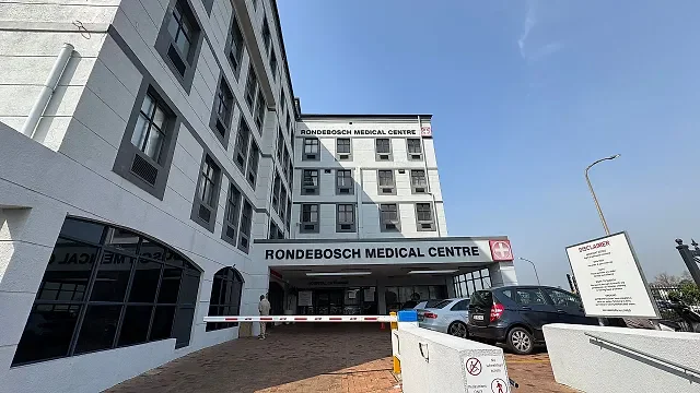 Rondebosch Medical Centre, Rondebosch - building photo 1