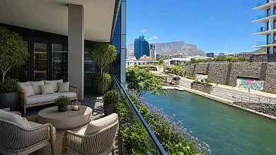 Waterway House, available office to let in V&A Waterfront