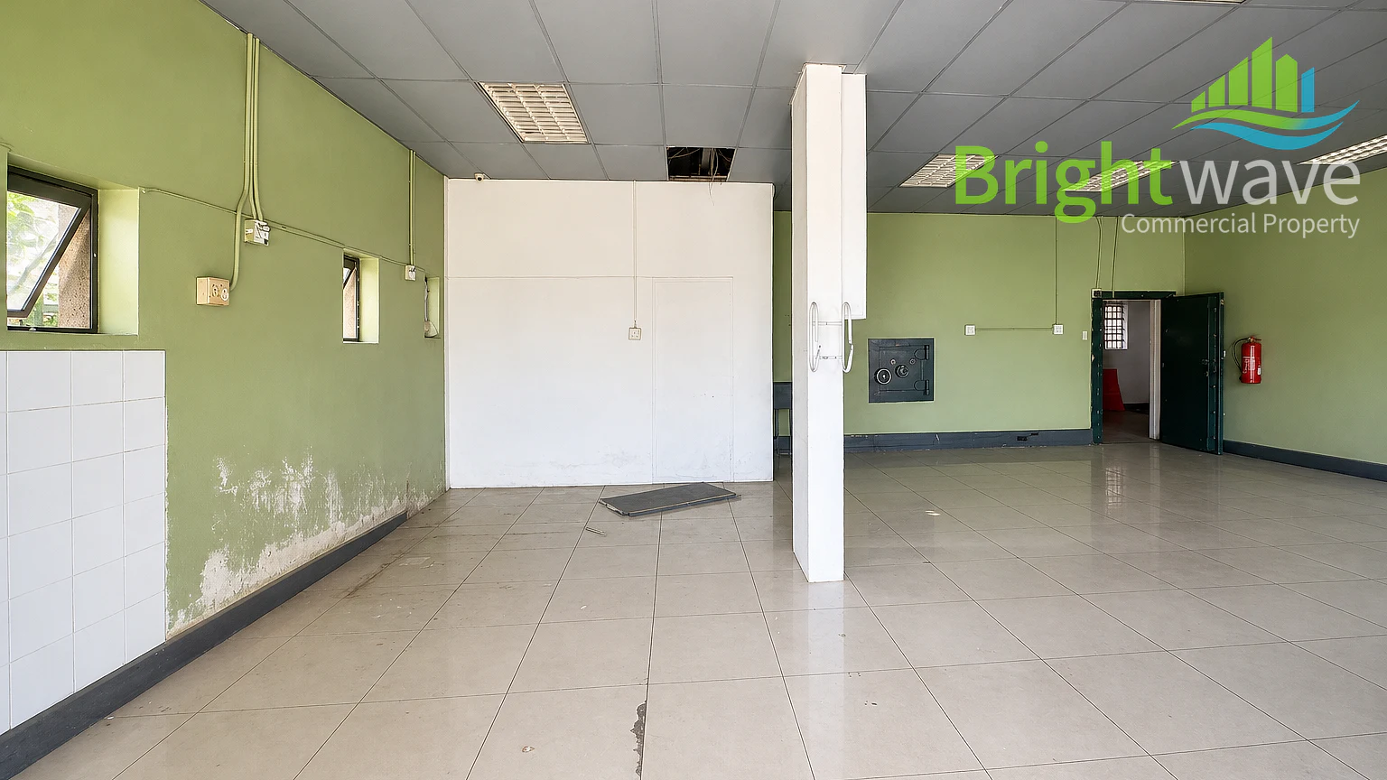 Open plan retail area at 8 Bloemfontein Street
