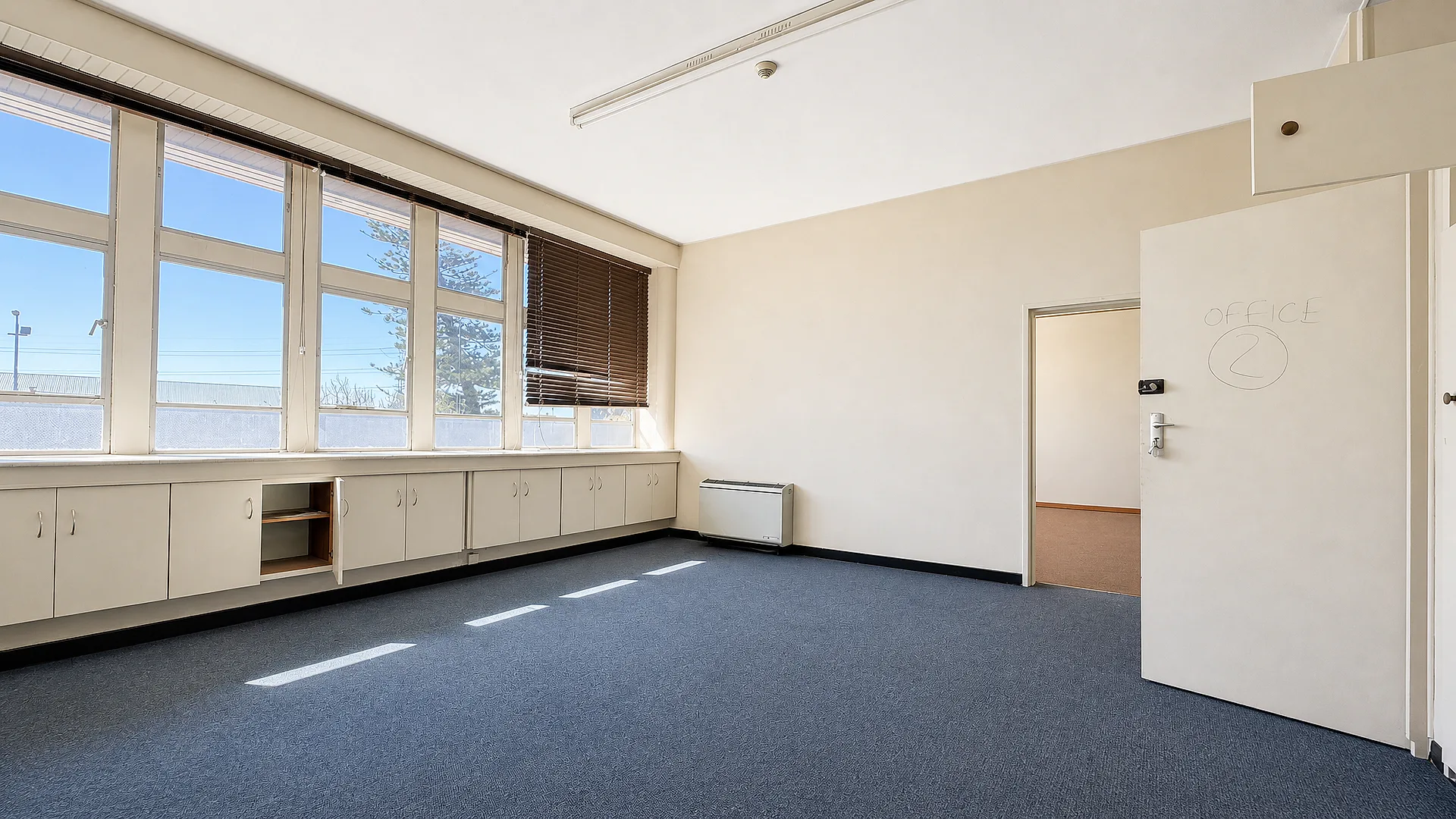 99 Bofors Circle, available office to let in Epping