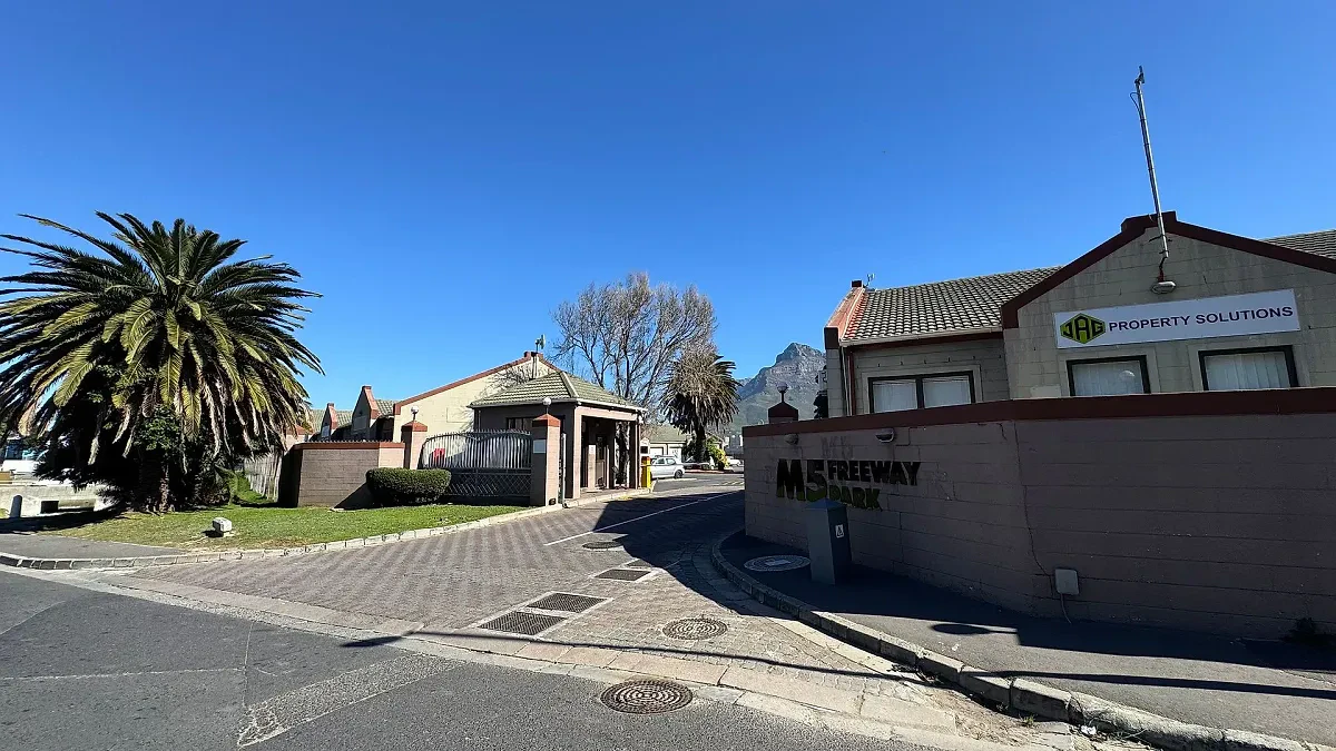 Freeway Business Park commercial property in Ndabeni