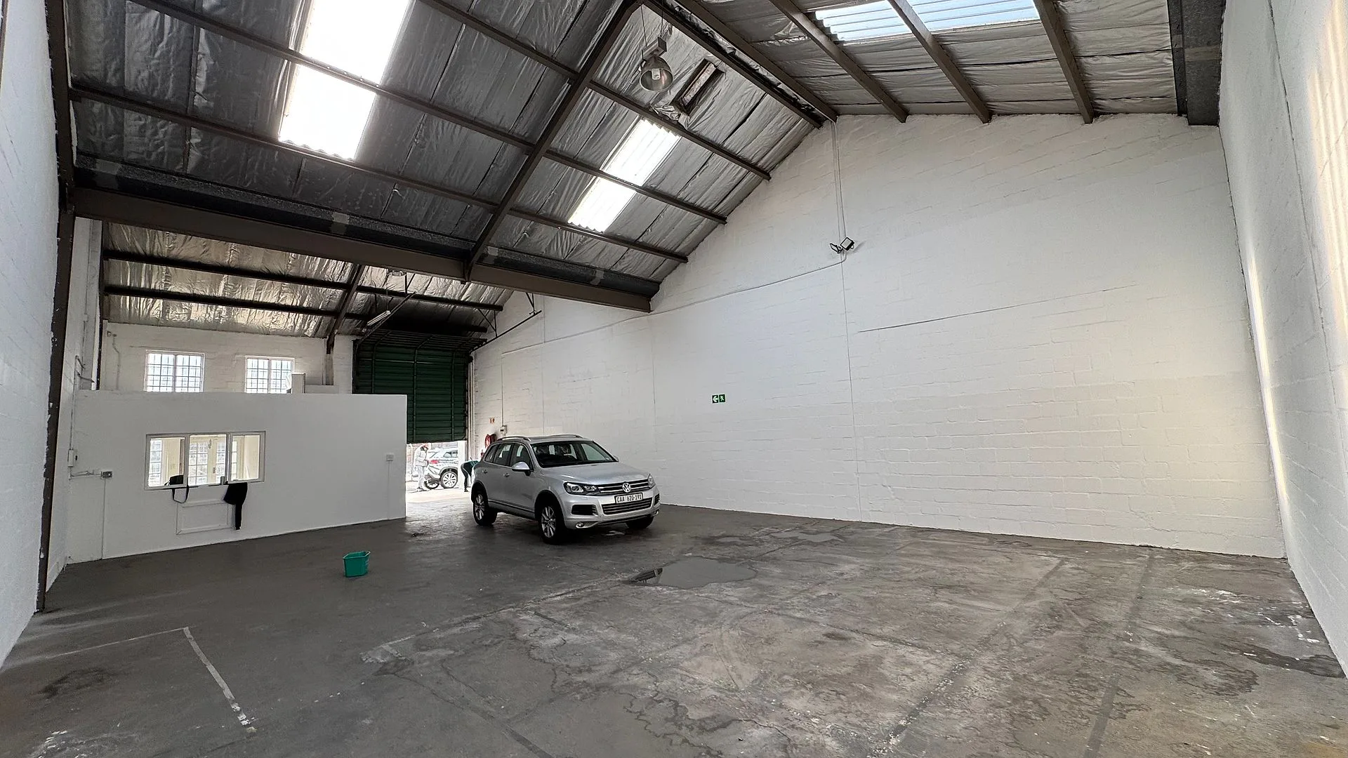 Ruco Business Park, Airport Industria, industrial for rent