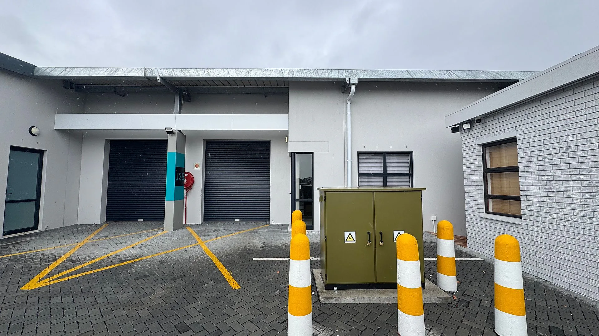 The Exchange, Montague Gardens, industrial for rent