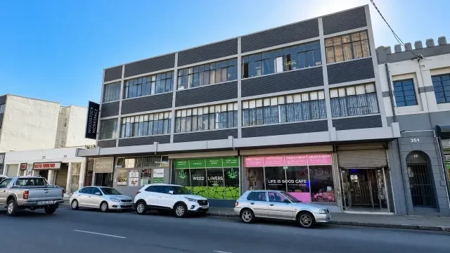 329 Albert Road, Woodstock - building photo 3