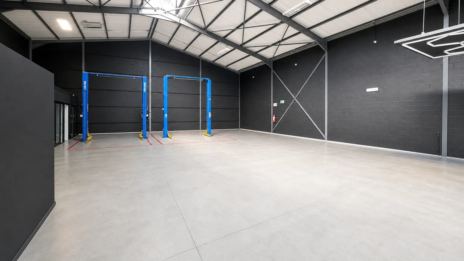 2 Hunt Road, available industrial to let in Killarney Gardens