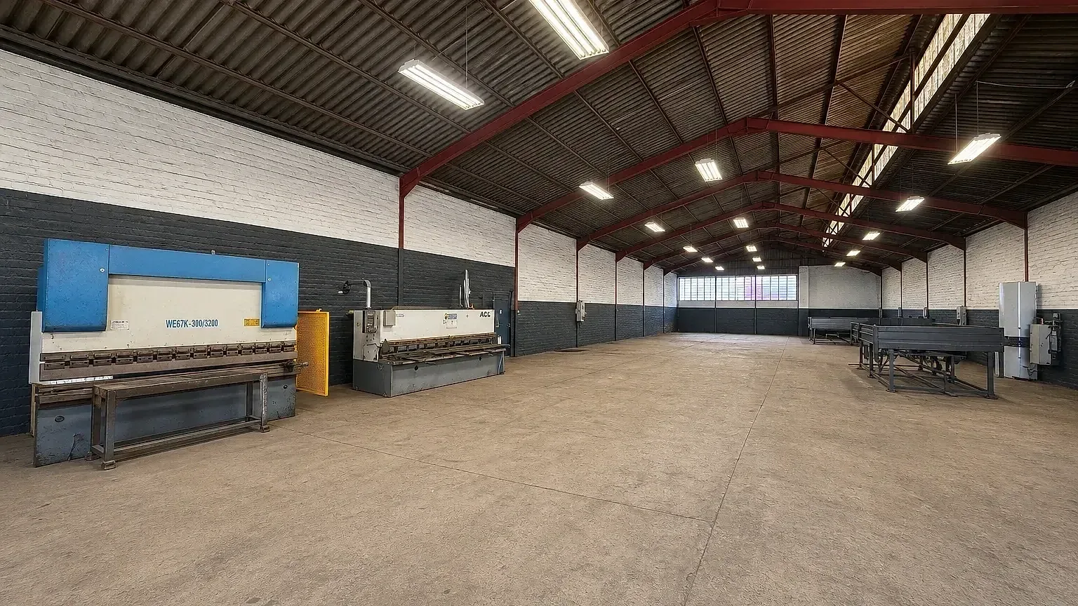 Open plan industrial area at 10 Thermo Street