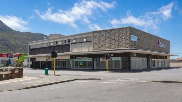 Triangle Court, Fish Hoek - building photo 1
