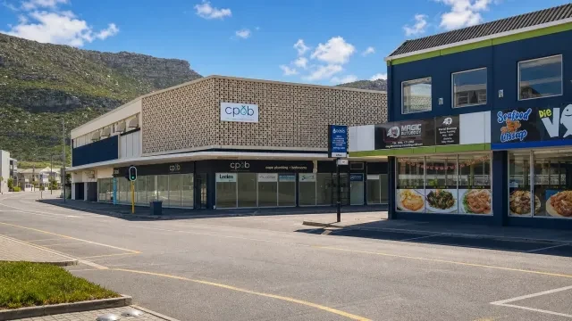 Triangle Court, Fish Hoek - building photo 2