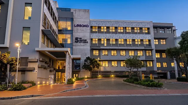 5 On Century City Drive, Century City - building photo 4