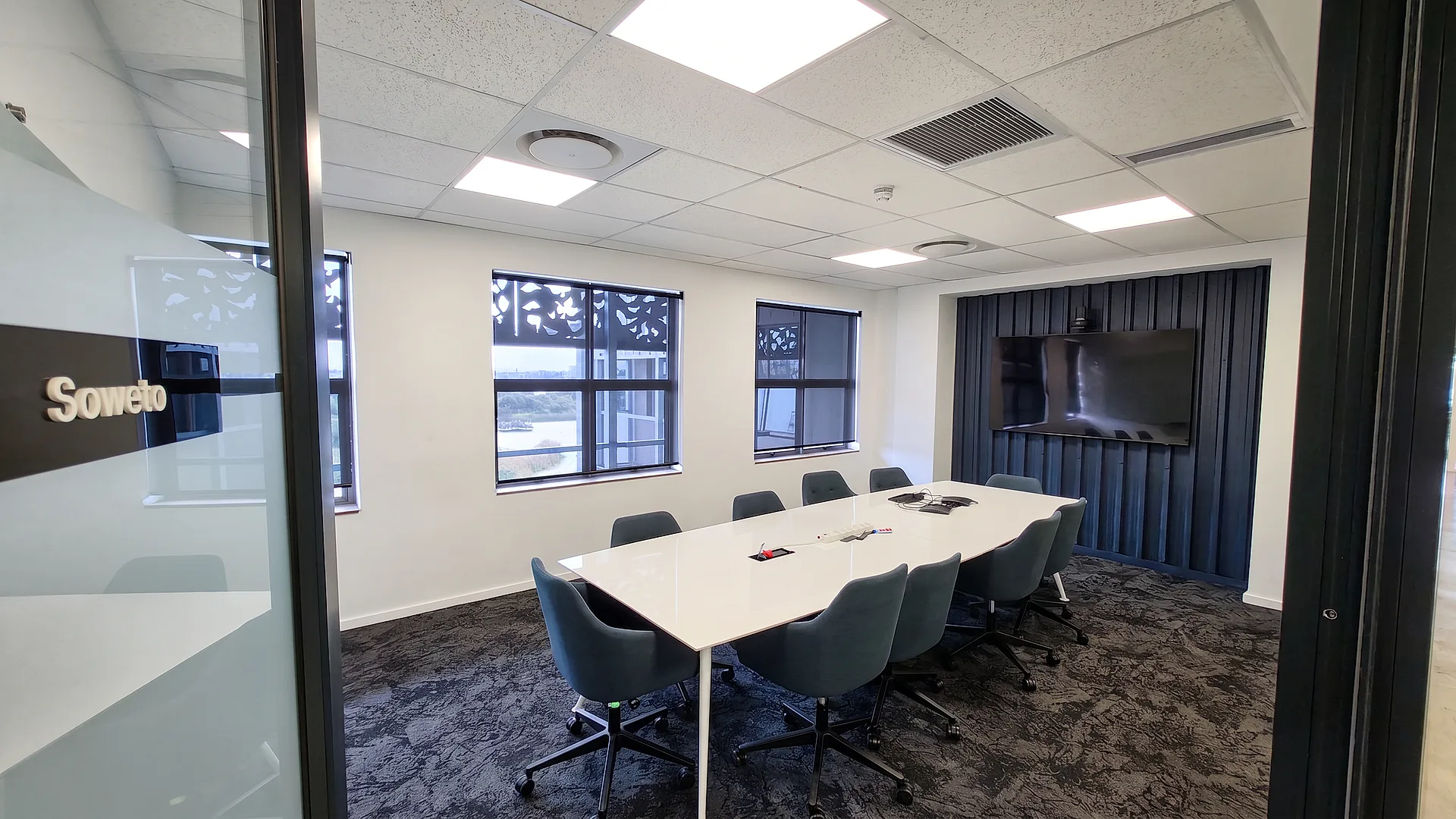 Open plan office area at 5 On Century City Drive