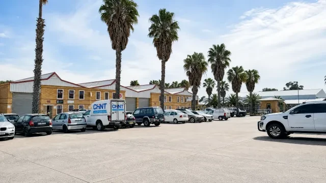 Killarney Plaza, Killarney Gardens - building photo 2