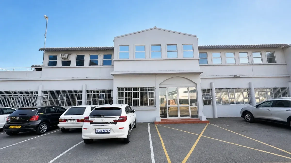 118 Bofors Circle commercial property in Epping