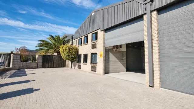 1 Stella Road, Montague Gardens - building photo 1