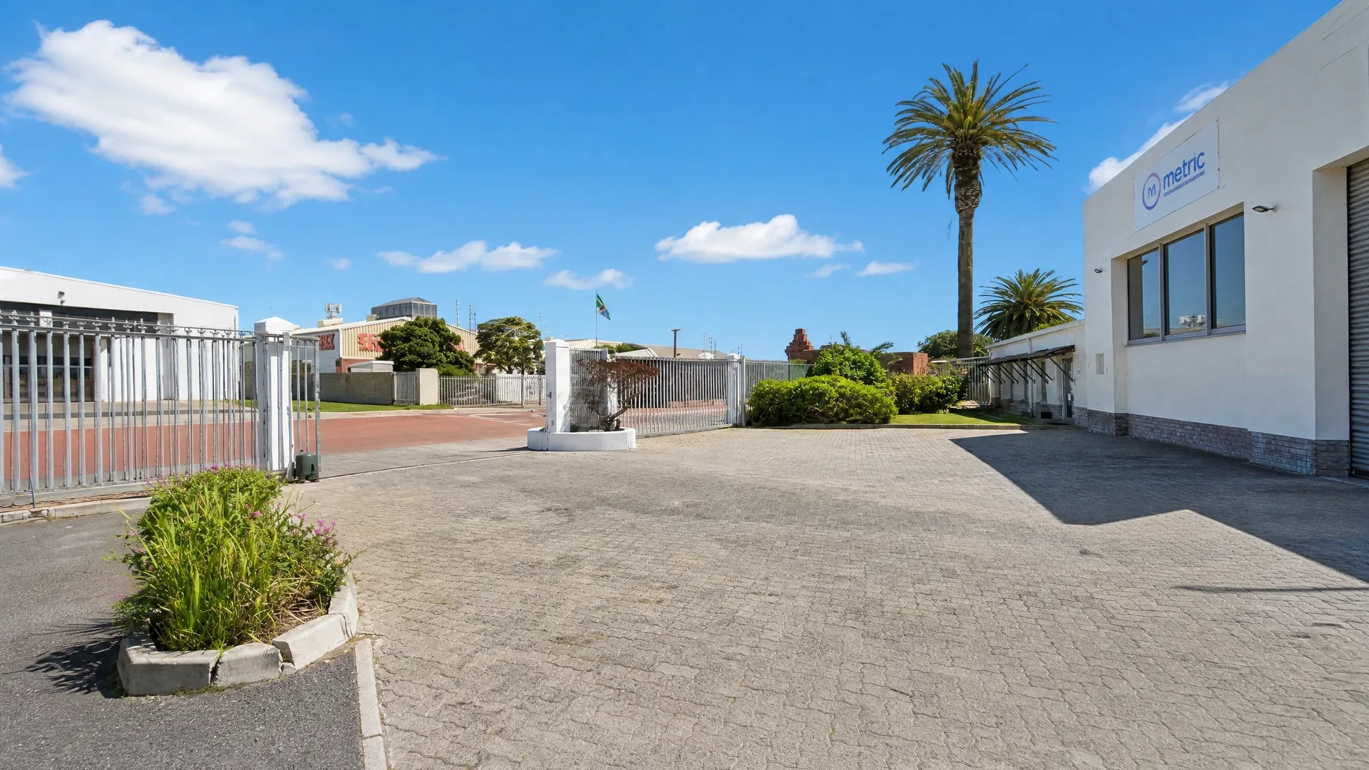 Industrial layout at 10 Rainbow Close, Marconi Beam