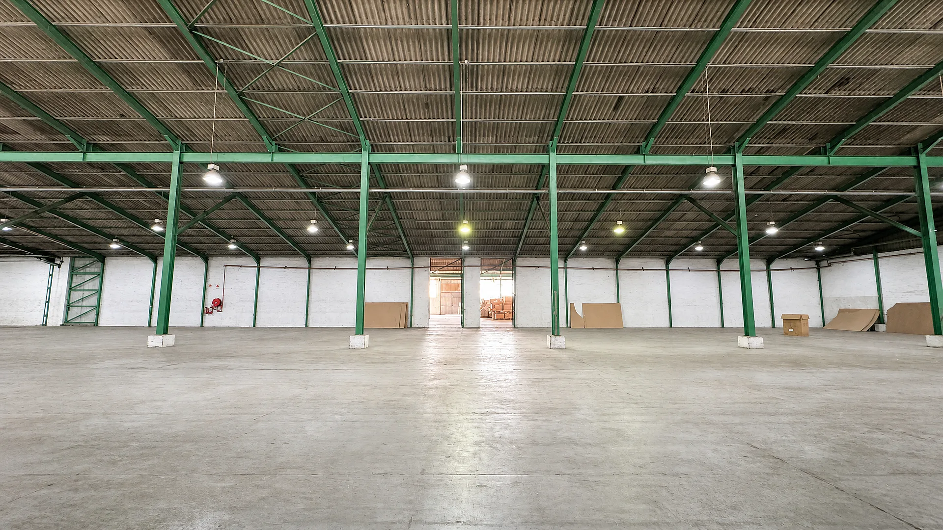 Open plan industrial area at Gunners Circle & Cochrane Avenue