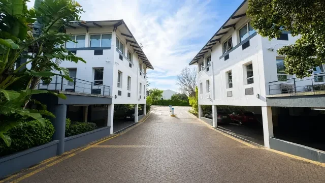 Plum Park, Plumstead - building photo 7