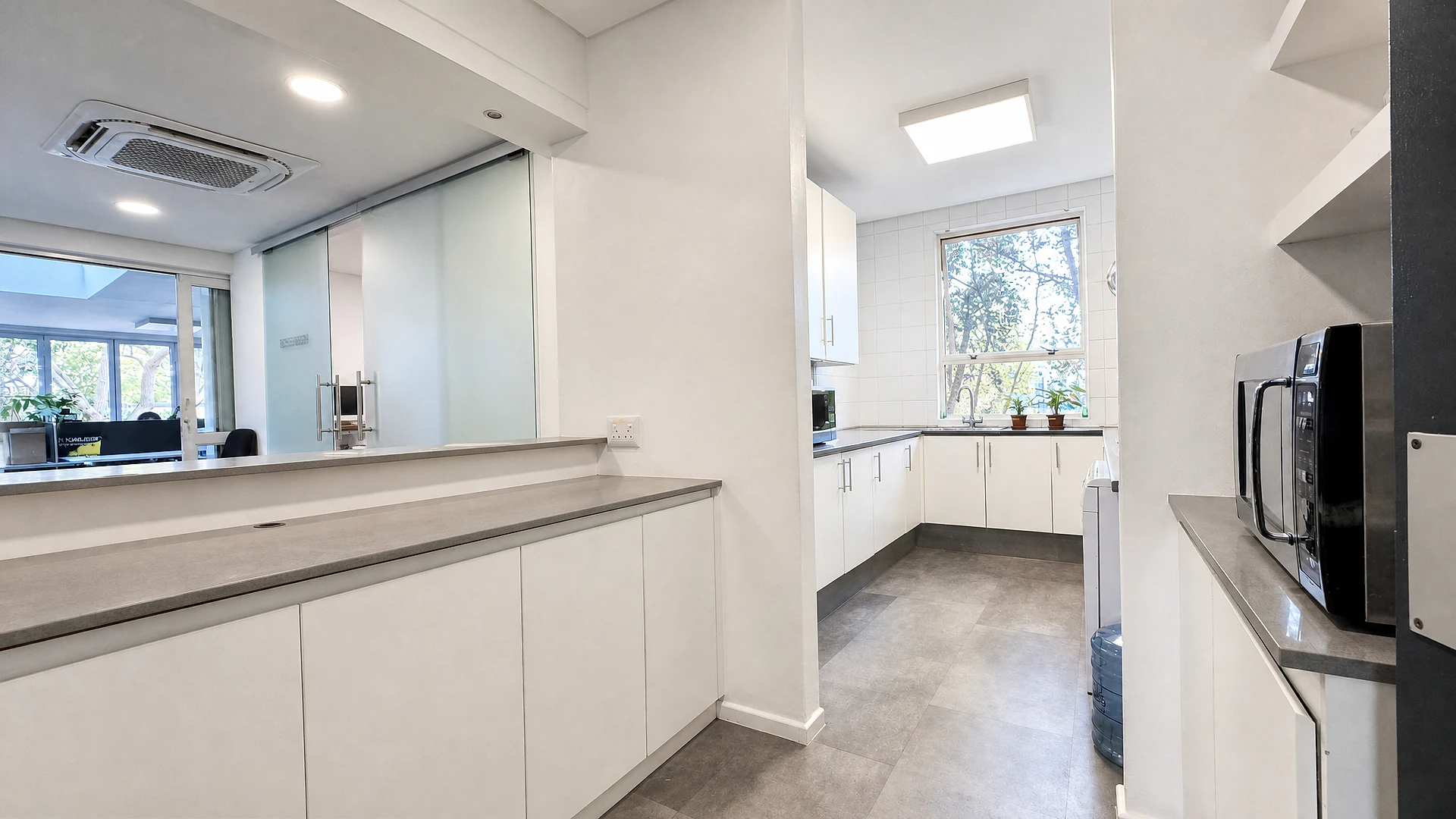 Plum Park, available office to let in Plumstead