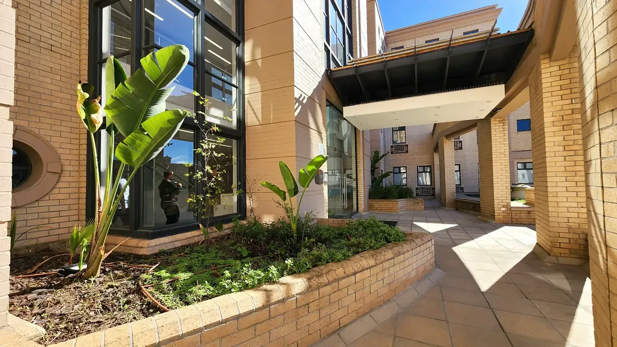 Waterside Place, Tyger Valley - building photo 11