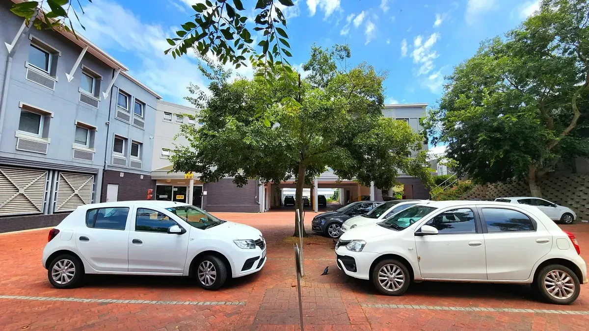 Montrose Place, Tyger Valley - building photo 1