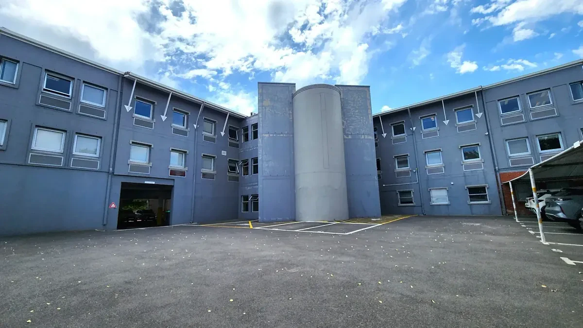 Montrose Place, Tyger Valley - building photo 5