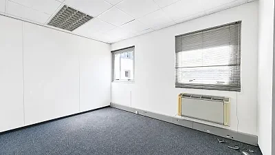 Montrose Place, available office to let in Tyger Valley