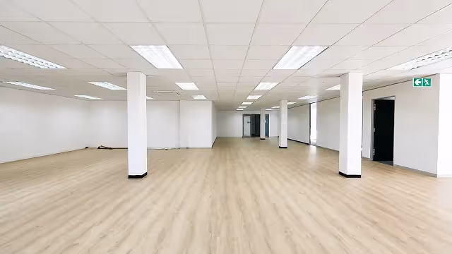 Offices space at Montrose Place