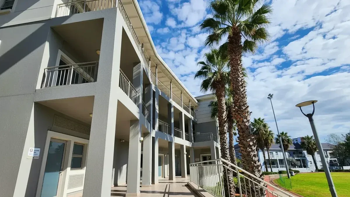 The Pavilion, Century City - building photo 8