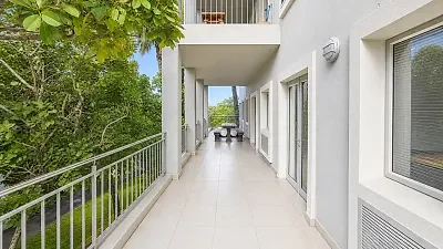 The Pavilion office space to let in Century City