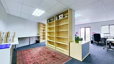 Office layout at The Pavilion, Century City
