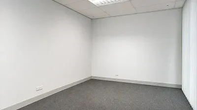 Office layout at The Pavilion, Century City