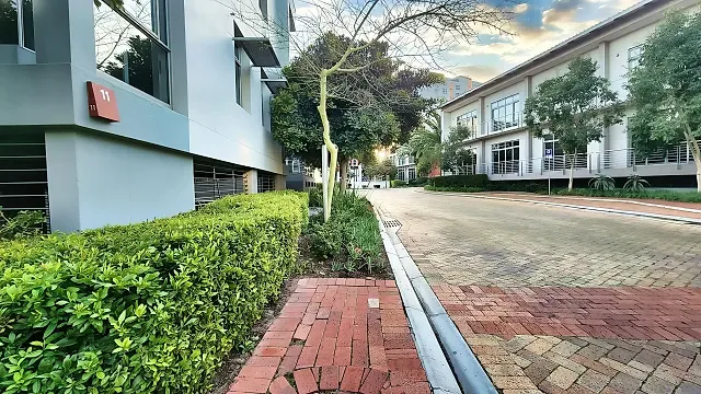Hyde Park House, Century City - building photo 7