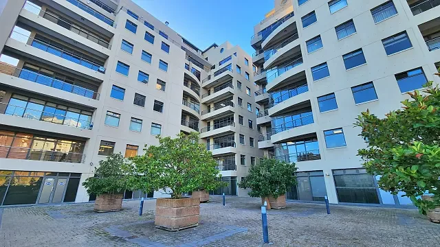 The Cliffs, Tyger Valley - building photo 1