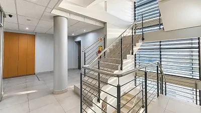 Tyger Valley Chambers, available office to let in Tyger Valley