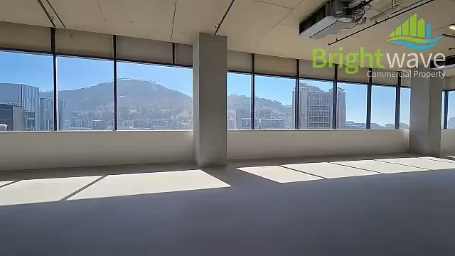 1408 m2 office to let at The Rubik in Cape Town CBD, open plan interior.