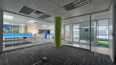 Office layout at Sunclare Building, Claremont