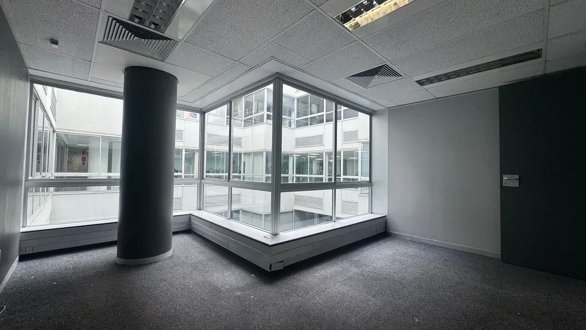 Sunclare Building office space to let in Claremont