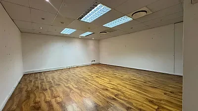 Office layout at Sunclare Building, Claremont