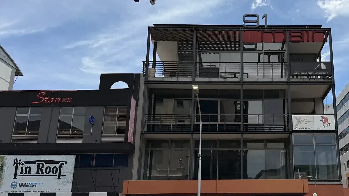 91 on Main Road Building commercial property in Claremont