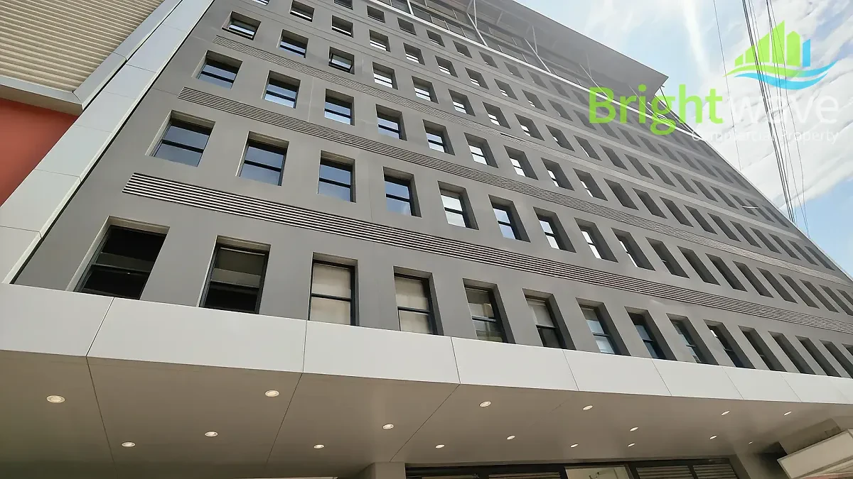 Louis Gradner Building - photo 5