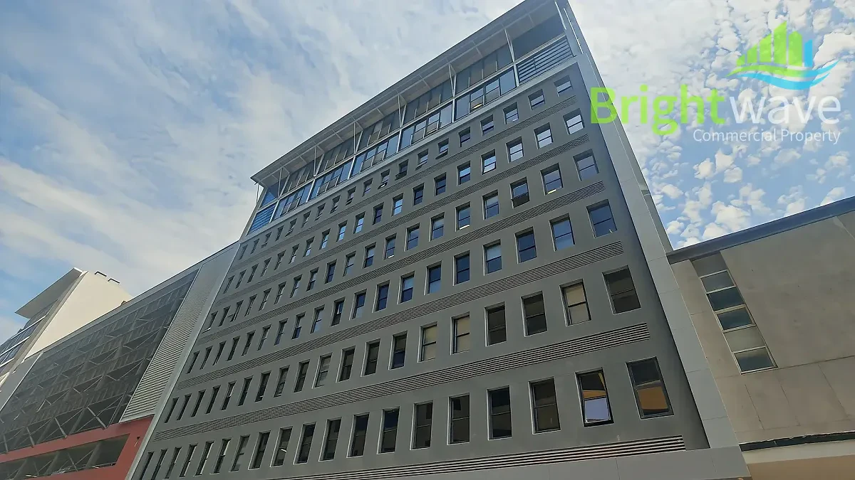 Louis Gradner Building - photo 6