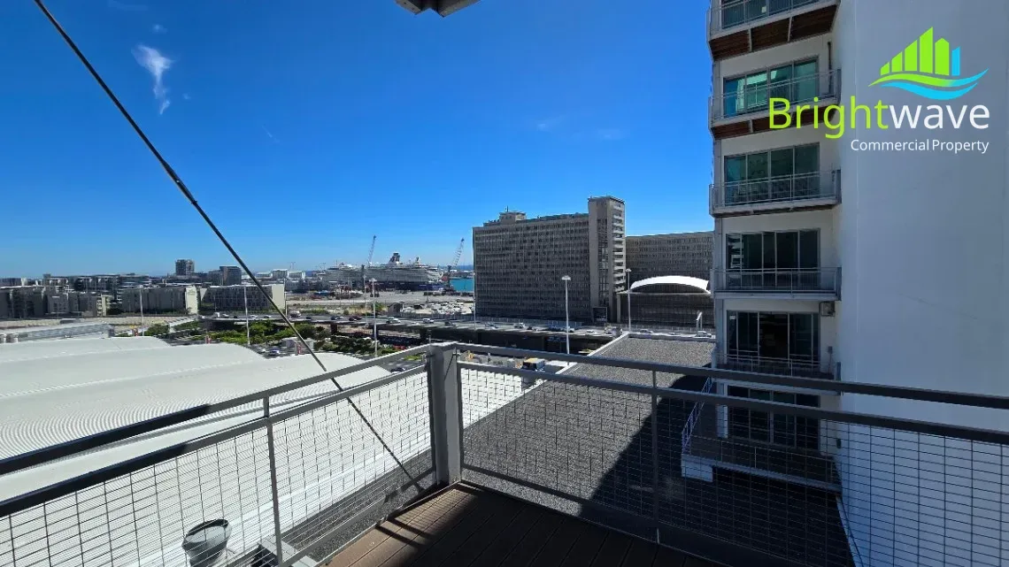 Convention Tower, available office to let in Foreshore