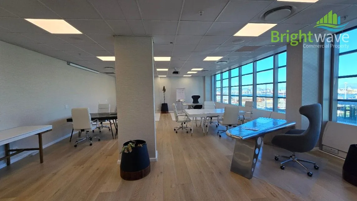 Convention Tower, available office to let in Foreshore