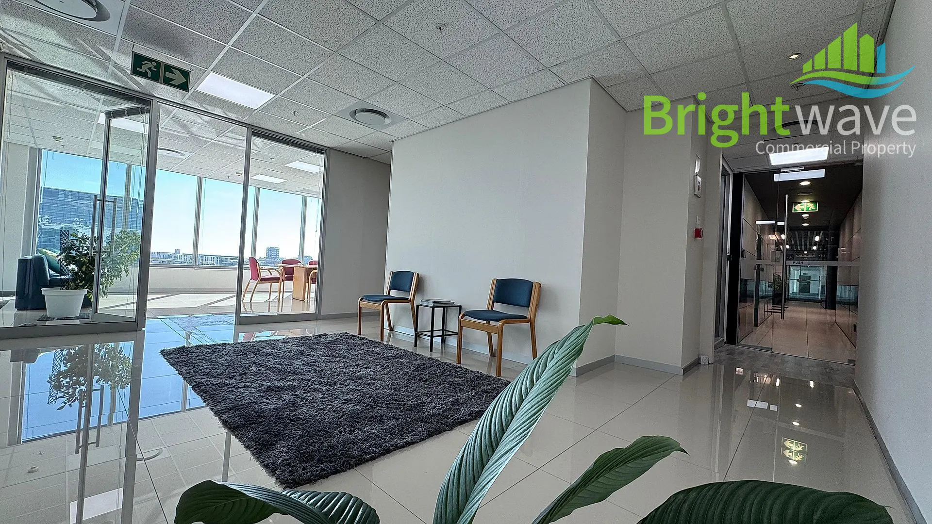 Convention Tower, available office to let in Foreshore