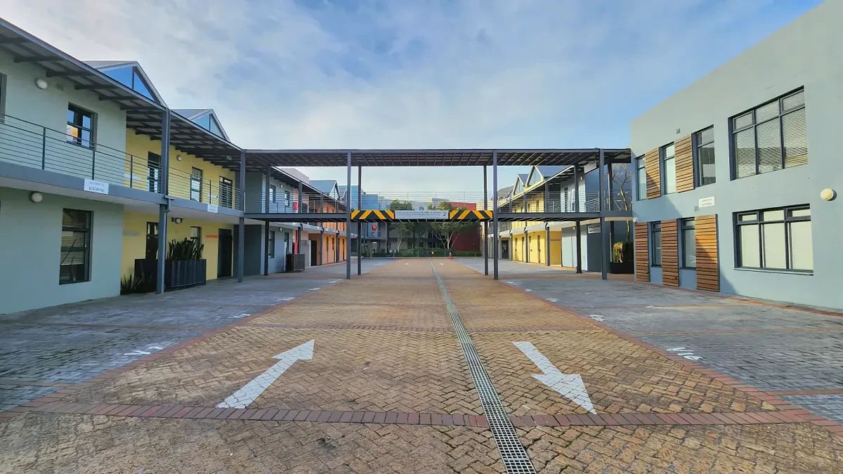 QUAYS commercial property in Century City