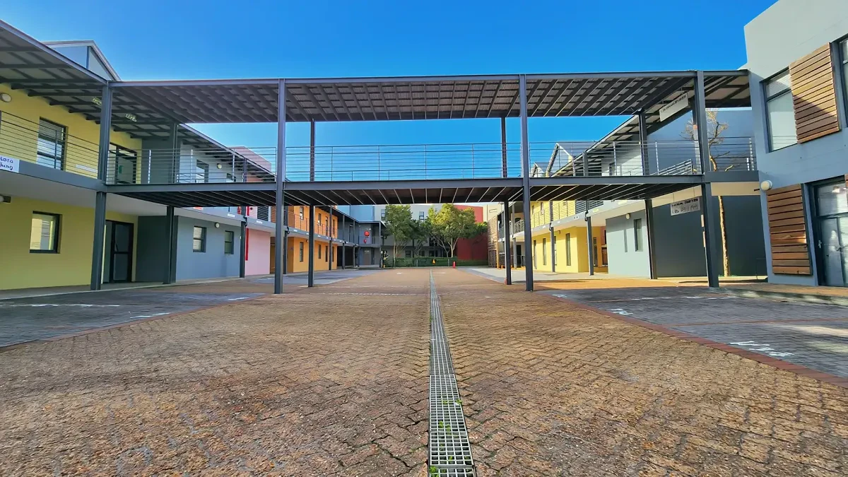QUAYS, Century City - building photo 9