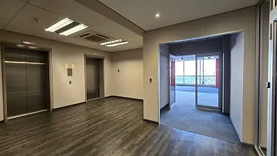 Office layout at 73 Hertzog Boulevard, Foreshore