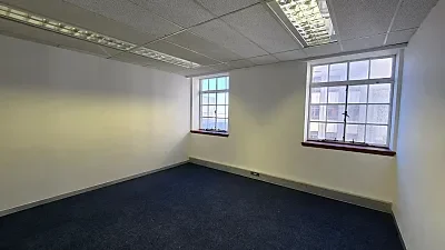 Office layout at Allianz House, Cape Town CBD
